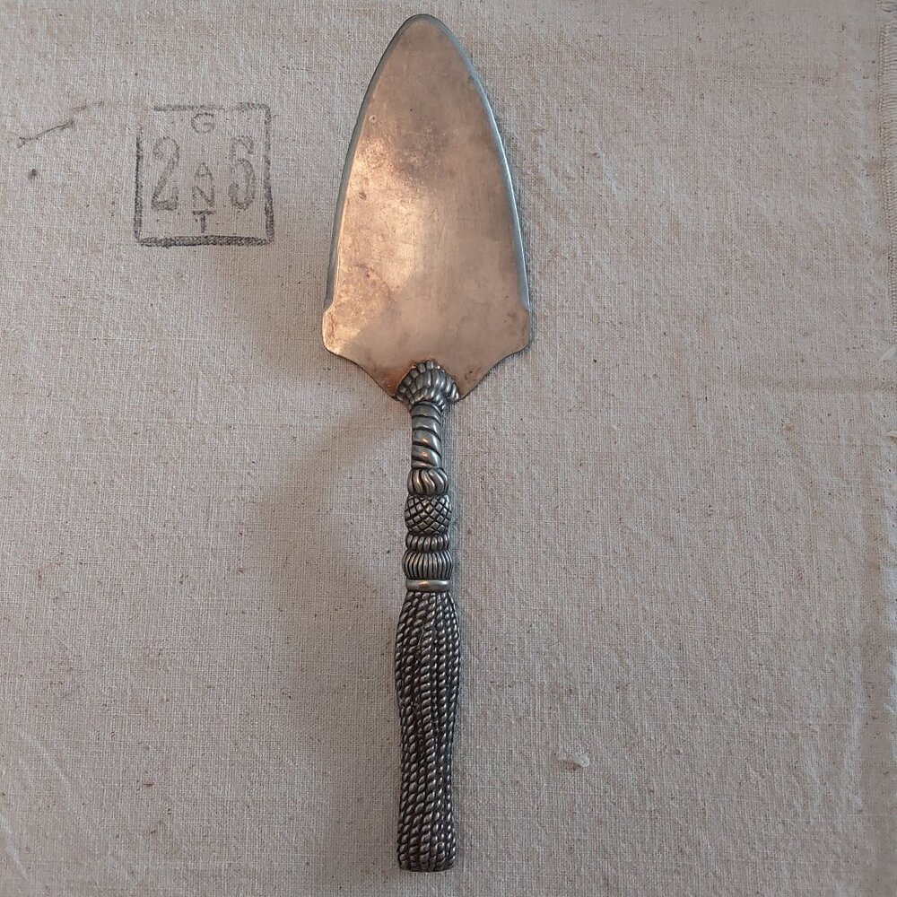 Vintage French Silea Silver plate cake/pie knife